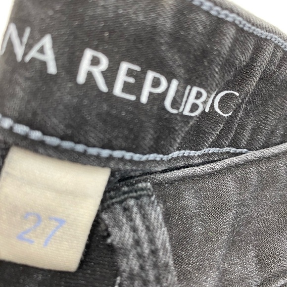 Women’s Banana Republic Black Distressed Wash Skinny Jeans - Picture 3 of 6